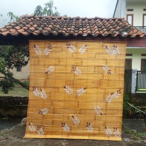 Terbaru tirai bambu Motip bunga putih pucuk ungu tirai karakter bunga tirai gulung tirai outdoor tirai penghalang sinar matahari/hujan free paku sama tarikan wide gulung/tirai bambu/Kerai bambu/tirai bambu Motip bunga