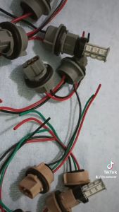 Soket Bola Lampu Sein/Mundur/Rem T20 Cucuk K1 K2 Tumitsu + Wayar / Fitting Bohlam T20 Tancap