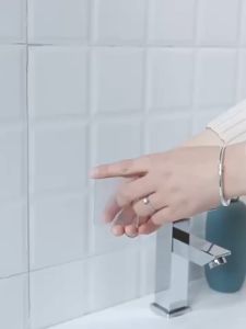 Tempat Sikat Gigi Dispenser Odol Tempel Dinding Kamar Mandi Rak Holder Wadah Pasta Gigi Praktis
