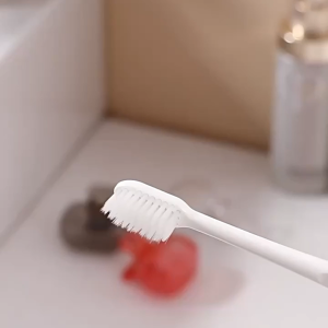 ONE-C1324 Penutup Kepala Sikat Gigi Portable Pelindung Sikat Gigi Model Jepitan Transparan / Cover