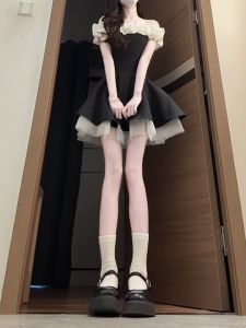CHANGTONG | Petite Shoulder-baring Waist-accentuating Poofy Dress
