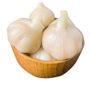 Pickled Garlic Marinated in Sweet and Sour Sauce