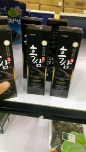 Kem Đánh Răng Hắc Sâm Black Ginseng Whitening Toothpaste 150ml with Canxi and Flour Made in Korea