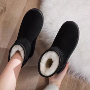 Womens Winter Fashion Snow Boots 2025 New Waterproof Anti-slip Thickened Fleece Lined Boots Korean Style Short Tube Shoes