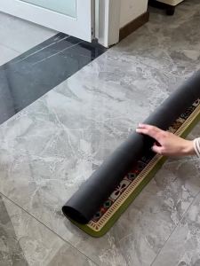 Soft Water Absorbing Anti-Slip Quick Drying Bath Mat