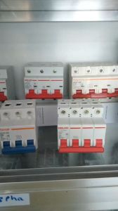 Cb đóng ngắt AC 3 pha 3P và 4P 63A/400VAC