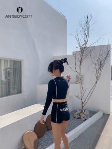 KAISER ชุดว่ายน้ำแขนยาว ชุดดำน้ำ กางเกง ชุดดำน้ำ ระบายอากาศได้ แห้งเร็ว กันUV ชุดว่ายน้ำ ดำน้ำ มีซิปด้านหน้า สีดำ-เทา ดำน้ำ ชุดว่ายน้ำสองชิ้นไซส์ M  L XL XXL swimwear women