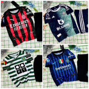 ชุดฟุตบอลเด็ก 1-12 ปี สโมสรเซรีอา เสื้อพร้อมกางเกง