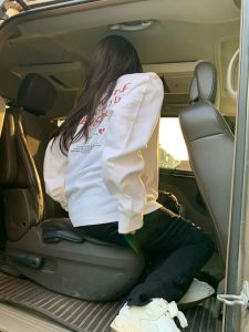 Retro American Long Sleeve White T-Shirt Women Loose Spring Autumn New Small Design Sense Autumn Top Korean Style Commute Print Cotton