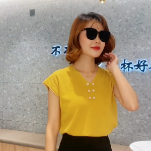 TTQQ Ice Silk Womens Knitted T-shirt Korean Edition Loose Slimming  Womens Button Knitted Short Sleeves
