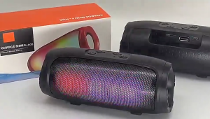 ลำโพงพกพาไร้สาย CHARGE MINI 6 RGB แบบมินิ บลูทูธ สำหรับกิจกรรมกลางแจ้ง กันน้ำ พกพาสะดวก