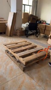 20 Inch Large Lifting Tongs Log Lift Tong with Reinforced Wooden Handle for Garden Use - A Must-Have Lumberjack Tool