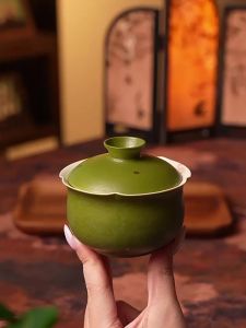 SHUANGYU | Hand-painted Covered Teabowl