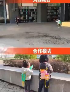 เด็กช่วงเทศกาลสงกรานต์ ปีนเขาการ์ตูนพ่นน้ํา ของเล่นเด็กที่มีอายุตั้งแต่ 3 ขวบขึ้นไป ปืนฉีดน้ําสงกรานต์เจ้าหญิง