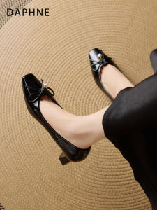 Daphne | Retro Pearl Bow Thick Heel Pumps