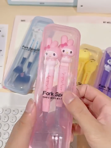 COD Kuromi Spoon And Fork Set For Kids Sanrio Cartoon Stainless Steel Portable Two-Piece Set With Fork And Spoon Set Cutlery Tableware