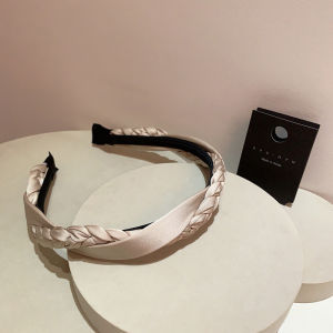 2025 new French solid color fabric double-woven boho beach style double-winding fabric headband casual sports simple gentle temp