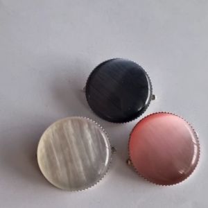 เซต 4 ชิ้น - กระดุม แบบไม่ต้องเย็บ กระดุมสีพื้น กระดุม แบบเจาะ แบบแทง ประดับเสื้อผ้า หมวก กระเป๋า กระดุมแบบแทง กระดุมไม่ต้องเย็บ สีชมพู สีเงิน สีเทา เ