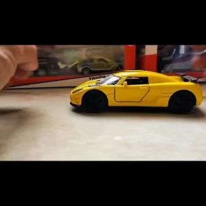 Mainan Dan Koleksi Miniatur Diecast Sport Car Skala 1:36 Metal alloy Pullback