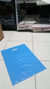 Kantong HD Plong Oval Polos Tebal 0.50Mic Warna Uk 35x50 30x40 25x35 20x30 15x22