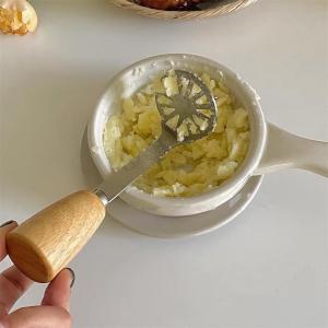 【Snuggery】 Kitchen Potato Crusher Tool Stainless Steel Potato Masher Manual Fruit Vegetable Pressure Mud Machine Kitchen Food Crusher