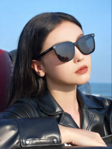 HELEN KELLER | Vintage Polarized Sunglasses