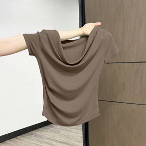 เสื้อยืดแขนสั้นผู้หญิงทรงเข้ารูปสีพื้น ดีไซน์เข้ารูป แขนสั้น คอกลม ทรงเข้ารูป เสื้อตัวบนสวมใส่สบาย สำหรับฤดูร้อน