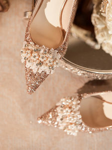แชมเปญเงาสองสวมใส่รองเท้าแต่งงาน Pearl Embellished Pointed Toe รองเท้าส้นสูงกว้างรองเท้าหมั้น < Ne1> คริสตัล