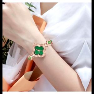 Jam Tangan Wanita Gelang Rantai Permata Model Semanggi Kristal Cantik Modis