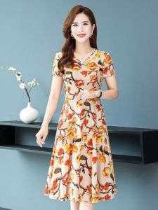 ชุดเดรสผ้าไหมน้ำแข็งยืดหยุ่นระดับไฮเอนด์สำหรับคุณแม่วัยกลางคน ชุดฤดูร้อนใหม่ ชุดเดรสยาวคลุมเข่า เอวสูง ทรงหลวม สไตล์สตรีท