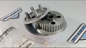 Rumah Kopling Plus Lawan Kaki 4 Kawasaki KLX 150 Whell Clutch KLX 150