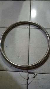 Donat s/s 1in x 45cm Aksesories stainless steel untuk hiasan tangga