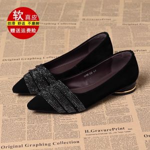 รองเท้าส้นเตี้ยหัวแหลมหนังแท้สำหรับผู้หญิง รองเท้าทำงานแบบสวมสบายสำหรับใส่ไปทำงานและกลางแจ้ง ทรงหัวแหลม ดีไซน์เรียบง่าย รองเท้าผู้หญิง