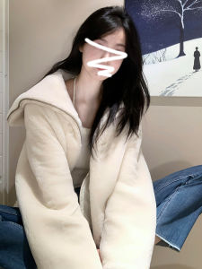 Korean Style White Hooded Jacket Womens Autumn Winter New Arrival Small Size Fragrance Wind Lamb Fur Vest Loose Fit Sweet Style