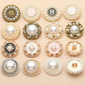High-End Womens Cashmere Windbreaker Pearl Decorative Buttons Metal Accessories Small Fragrance Style Clothing Decoration