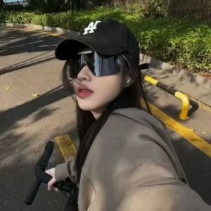 New Trendy Mens and Womens Fashion Durable Materials Comfortable Fit Casual Outdoor Sunglasses