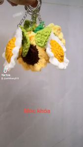 Móc khóa hoa hướng dương bằng len   size10cm