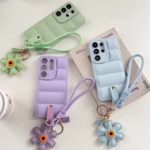 Down Jacket Sunflower Wrist Strap Phone Case for Samsung Galaxy S26 Ultra S25 S24 FE S23 S22 Plus A07 A17 A56 A36 A26 A17 Cover