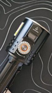 Đèn pin Fenix LR36R độ sáng 10000 lumen tầm chiếu xa 1260m 2 pin 21700 5000mAh màn hình OLED cảm biến tiệm cận