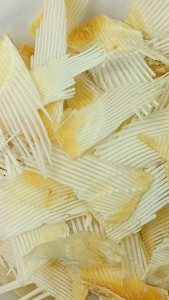 鲨鱼骨 100g Shark bone 煲汤 药材汤底 for cook Chinese herbs soup 药材 中药  Sulphur Free