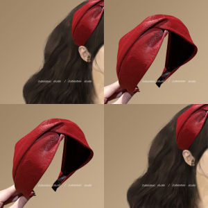 Retro Soft Leather Rose Headband Stylish Travel Hair Clip Womens High-End Fashion Versatile Hairband Accessory