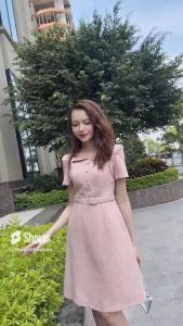 [Voucher 15% MOV 199K cap 100K  Đầm A cổ vuông công sở HeraDG thiết kế cúc bọc trang trí tay ngắn vừa kèm đai eo rời chất liệu Tuytsi cao cấp SDPBC3049