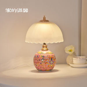 โคมไฟโต๊ะสไตล์จีนย้อนยุค โคมไฟหัวเตียงห้องนอน โคมไฟตกแต่งห้องนอน โคมไฟ LED ไฟต่ำ 3 ปี คุณภาพสูง โคมไฟโต๊ะ