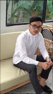 ALARY - Kemeja Lengan Panjang Pria Nazari Putih