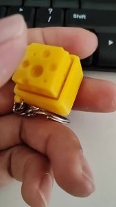 Mini Cheese KeyChain Keyboard Stress Relief Fidget Button Cheese Keycap Fidget Clicker Keyboard Keychain Pendant Finger Toys