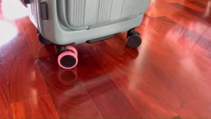 ส่งจากกทม 8 ชิ้น ยางหุ้มล้อกระเป๋าเดินทาง ซิลิโคนหุ้มล้อกระเป๋าเดินทาง ปลอกคลุมล้อกระเป๋าเดินทาง