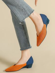 รองเท้าส้นเตี้ยทรงหัวแหลมสำหรับผู้หญิง พื้นหนา ทรงหัวแหลม ทรงหัวมน แฟชั่นฤดูร้อน พื้นรองเท้าแบบถัก รองเท้าผ้าสีตัดกัน รองเท้าผู้หญิง