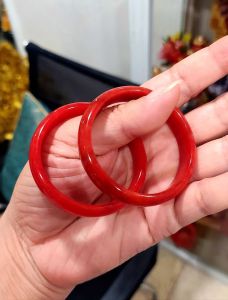 Vòng tay đá Mã Não bản hẹ màu đỏ hợp mệnh Hỏa và Thổ
