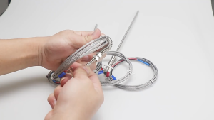 Thermocouple Probe Tipe K 2 Meter Sensor Temperatur Presisi 0-400℃ Untuk Industri Tahan Lama Akurat