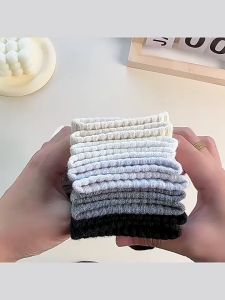 TẤT NỮ CỔ NGẮN CÓ VẠCH KẺ T04